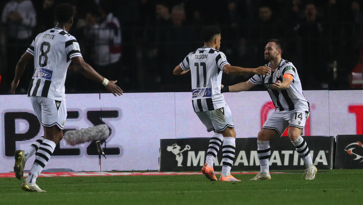 Ο Τάισον με τρομερό γκολ βάζει μπροστά στο σκορ τον ΠΑΟΚ στο ντέρμπι με τον Άρη