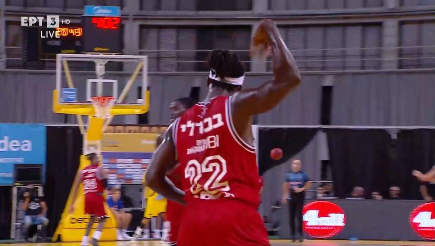 ΠΑΟΚ: Η χειρονομία του Μπέβερλι στους οπαδούς του Άρη