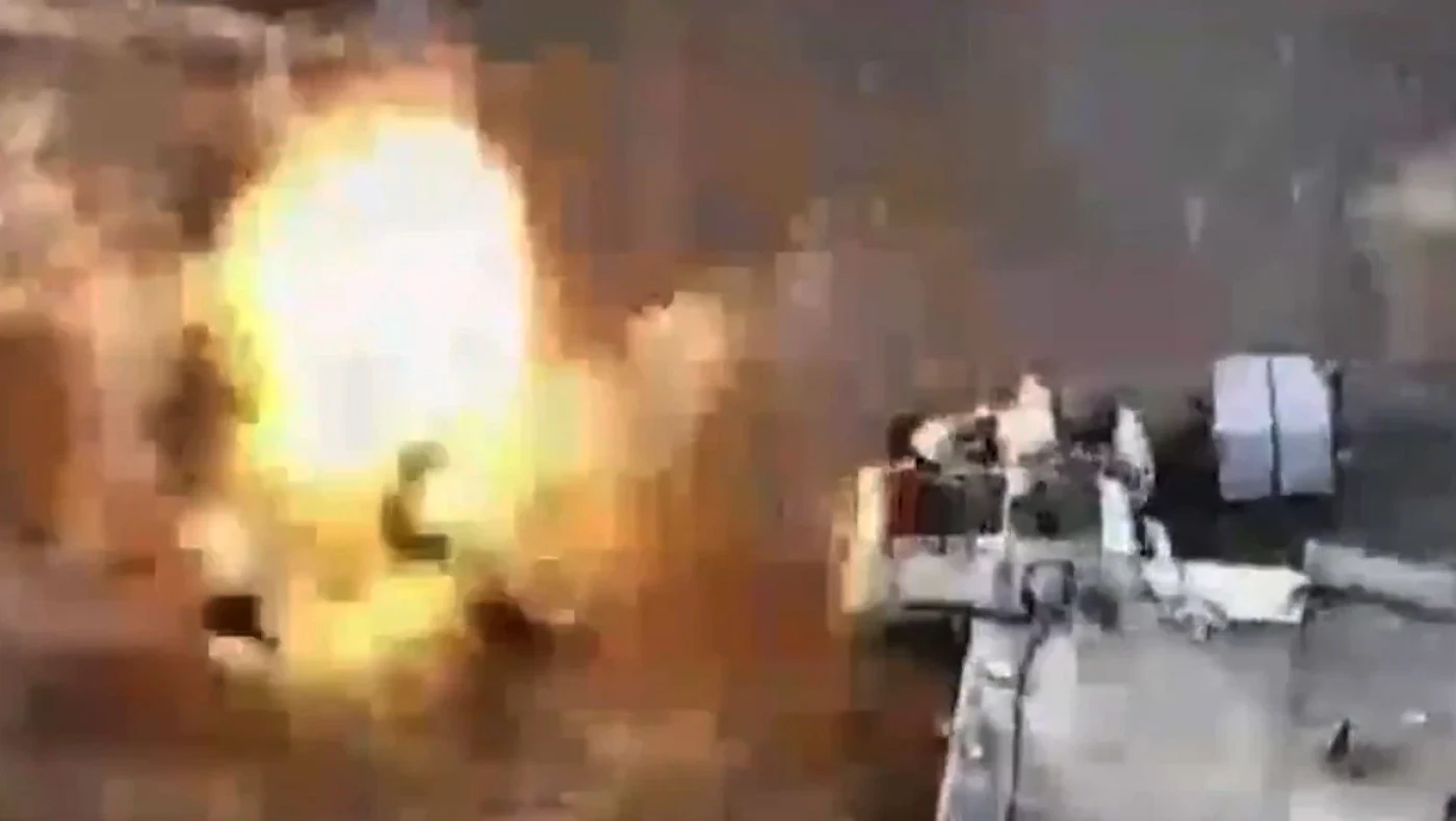 Η στιγμή που διοικητής της Χαμάς σκοτώνεται στη Γάζα από ισραηλινό χτύπημα