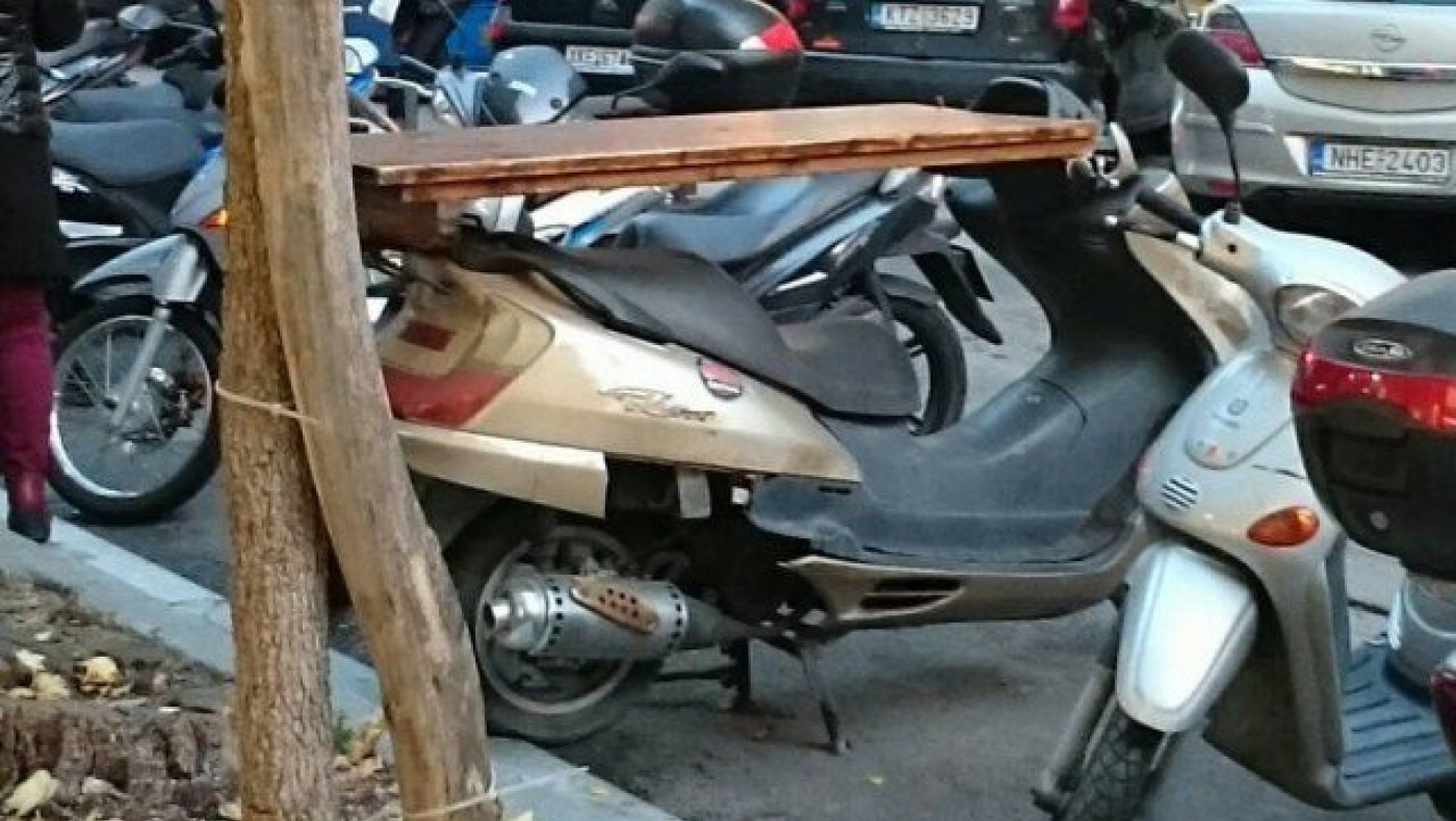 Mετέτρεψε το δίκυκλο του σε μπαρ για να τρώνε οι πελάτες του