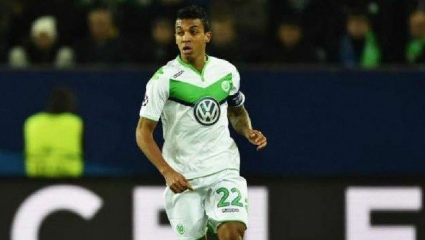 «Μνηστήρες» από Ιταλία                   απέκτησε ο Λουίς Γκουστάβο