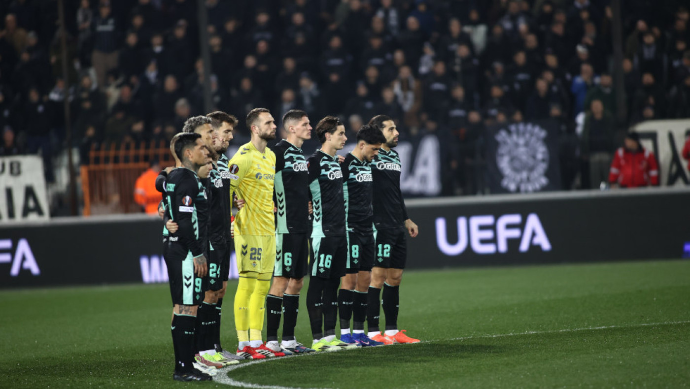 ΠΑΟΚ-Μπέτις: Ενός λεπτού σιγή για τα τα θύματα της Ανταμούζ (pics, vid)