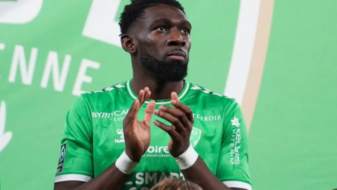 Ντιλάν Μπατουμπινσικά: Ποιος είναι ο Κονγκολέζος που υπογράφει στην ΑΕΛ