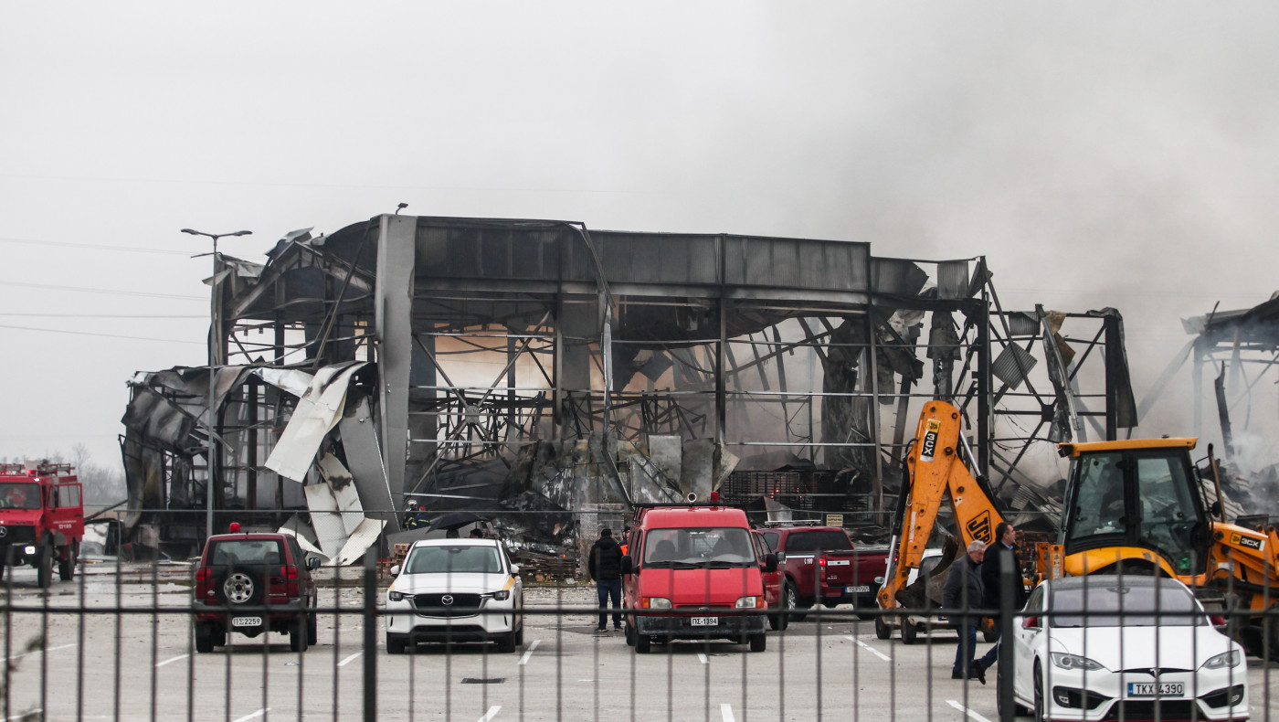 Τρίκαλα: Με DNA η ταυτοποίηση των νεκρών-Η στιγμή της έκρηξης