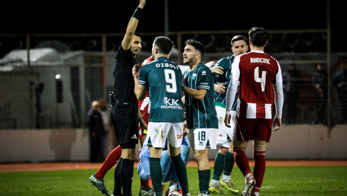 Επικό σχόλιο για Λεβαδειακός-Ολυμπιακός: «Ρίξαμε και τις ζεϊμπεκιές μας»