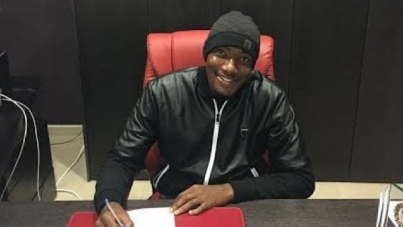 Ανακοίνωσε                             Μασαλέσα η ΑΕΛ (vid)