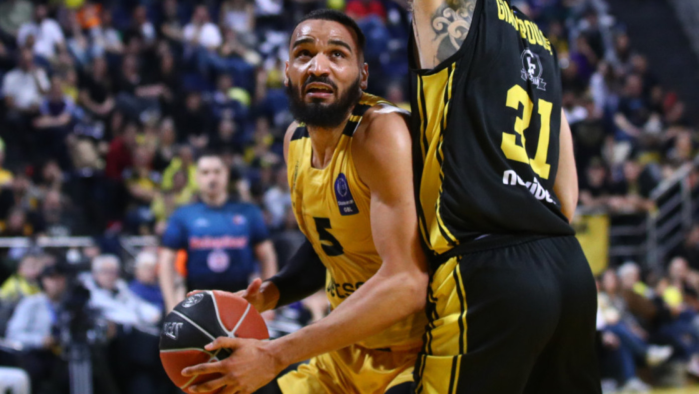 Σαρωτικός Άρης παρέσυρε το Μαρούσι στο Παλέ με 100άρα και ηγέτη Νουά