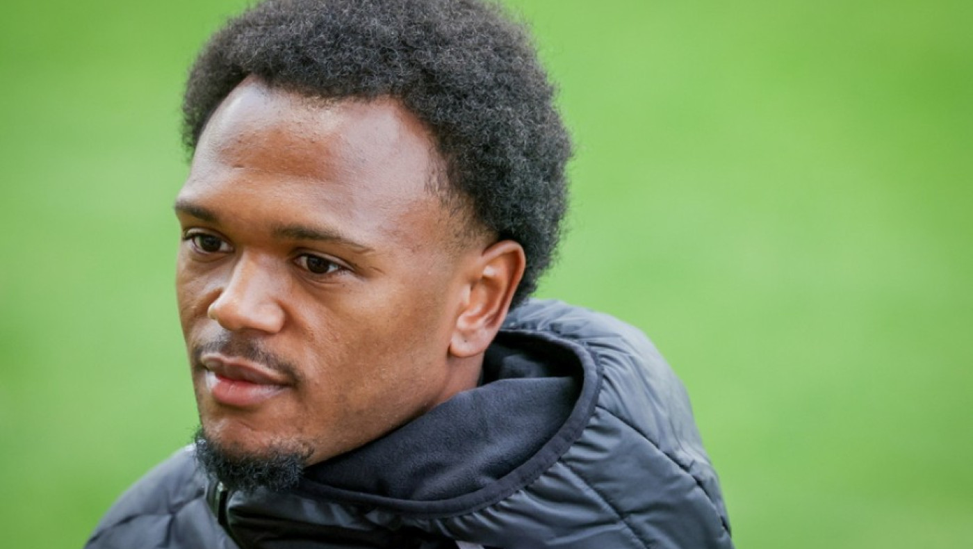 Τι «ρούφηξε» τον Οπεντά; Η πλάτη με τα ποτήρια που σόκαρε τον κόσμο