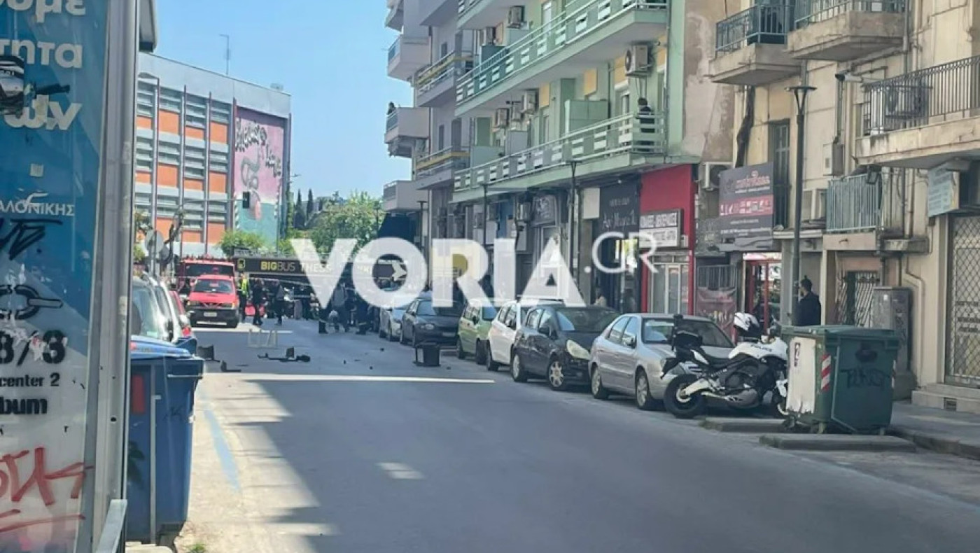 Θεσσαλονίκη: Φοιτητής απειλεί να πέσει από τον 3ο όροφο