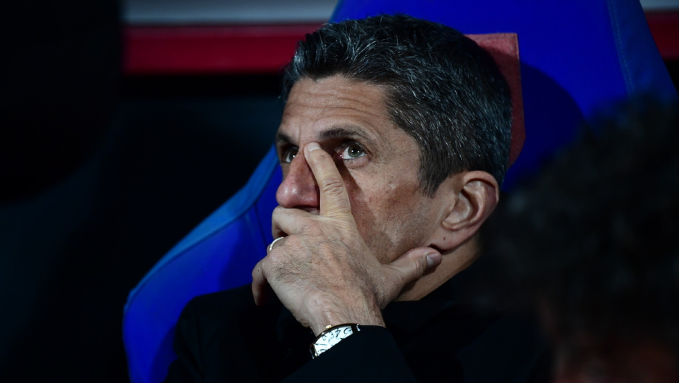 ΠΑΟΚ: Συντετριμμένος ο Ραζβάν Λουτσέσκου μετά τον χαμένο τελικό