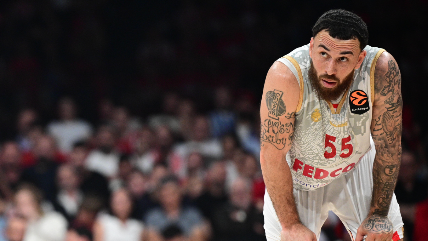Euroleague: «Γα@@@@νοι κλέφτες» φώναζε ο Μάικ Τζέιμς στους διαιτητές στο ΣΕΦ!