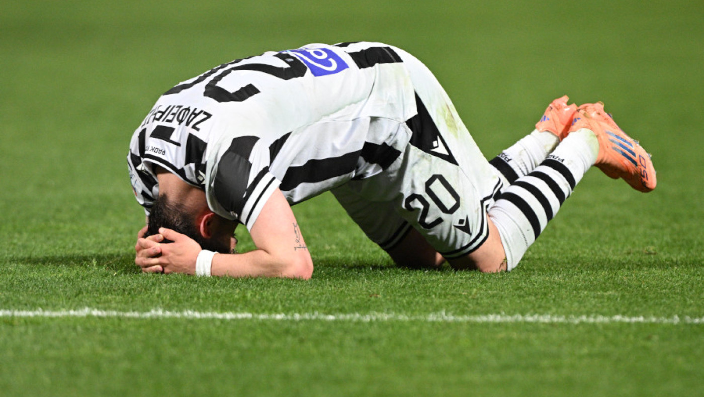 Έπαψε ο ΠΑΟΚ να είναι καλύτερος, φάνηκε η γύμνια του ρόστερ, μοιραία απέτυχε και στους δύο στόχους. (Αλήθεια, για τους τραυματισμούς θα δώσει κανείς εξήγηση;)