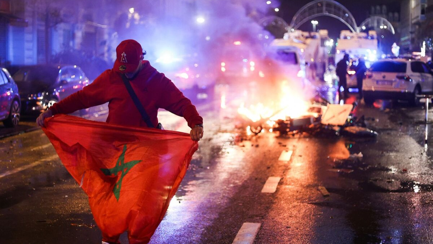 Ολλανδία: Επεισόδια, επιθέσεις και συλλήψεις μετά την πρόκριση του Μαρόκου