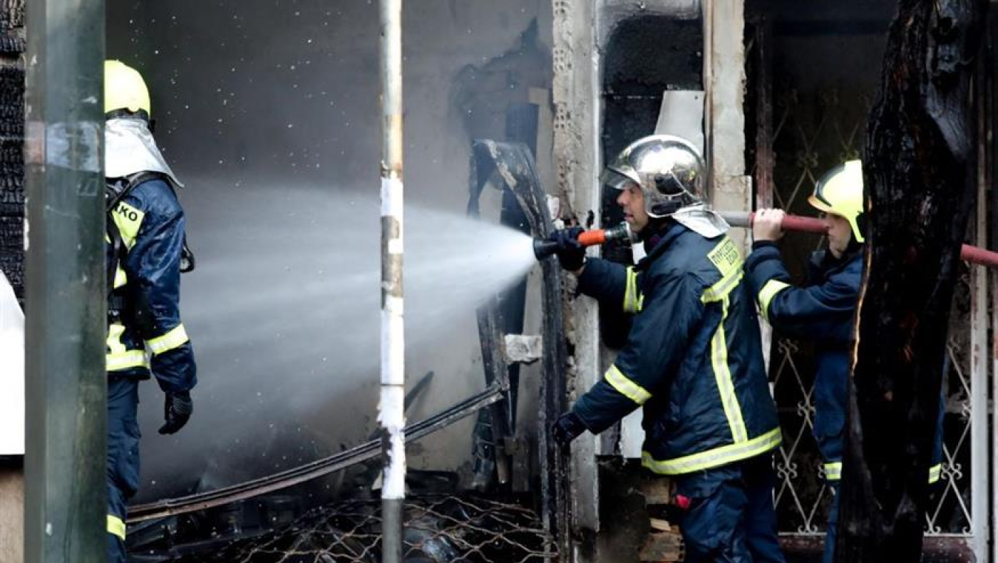 Τρόμος τα ξημερώματα στην Αμαλιάδα: Ισχυρή έκρηξη με γκαζάκια σε πολυκατοικία