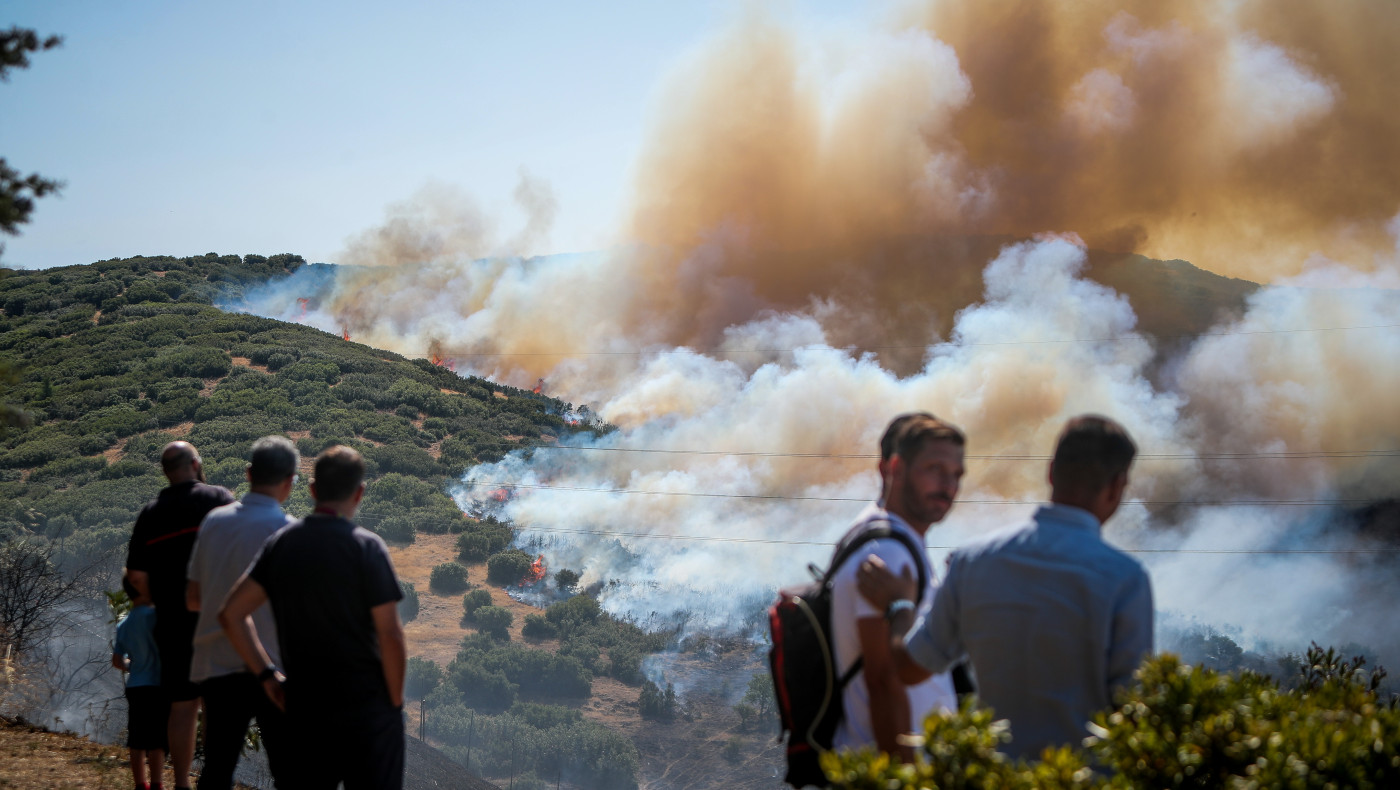 Χαλκιδική: Πυρκαγιά βόρεια της Νέας Σκιώνης - Πύρινο μέτωπο και στην Κινέτα