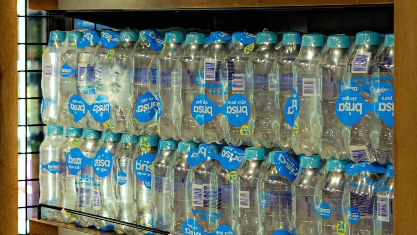 Τι αλλάζει με τον νέο ευρωπαϊκό κανονισμό στις εξάδες νερών και αναψυκτικών