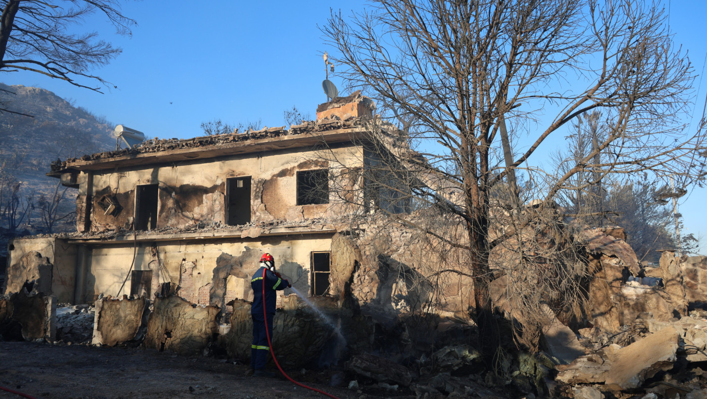 Σαλαμίνα: Πώς ξεκίνησε η φωτιά και τα σενάρια εμπρησμού