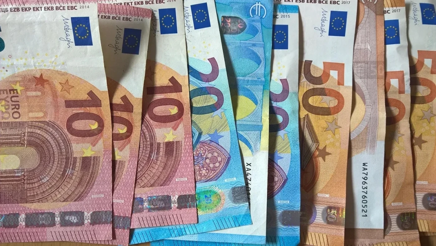 Επίδομα παιδιού: Ποια αύξηση εξετάζεται – Τα σενάρια για τη ΔΕΘ και η πρόταση του ΟΟΣΑ