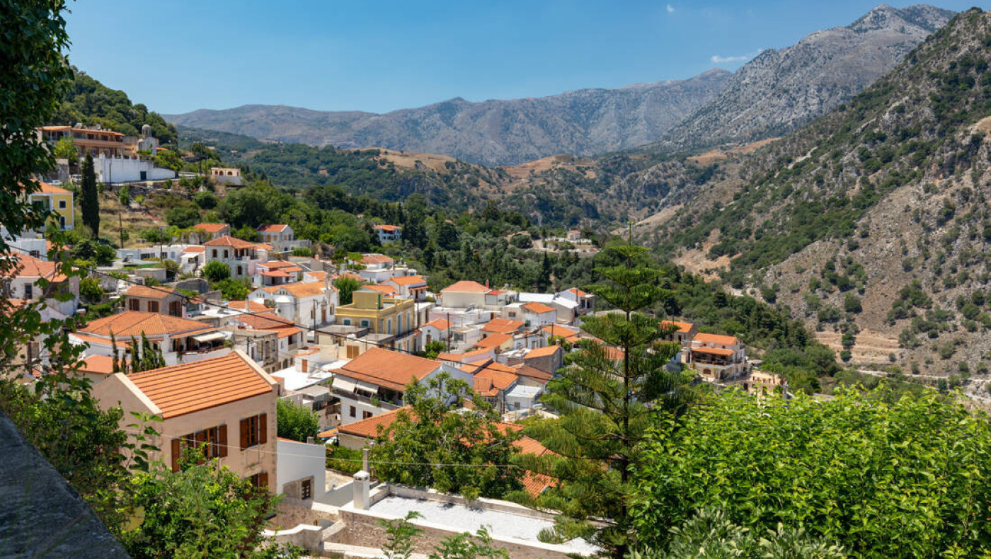 Το χωριό που «νικά» το δημογραφικό: 70% των ζευγαριών έχουν τρία ή περισσότερα παιδιά