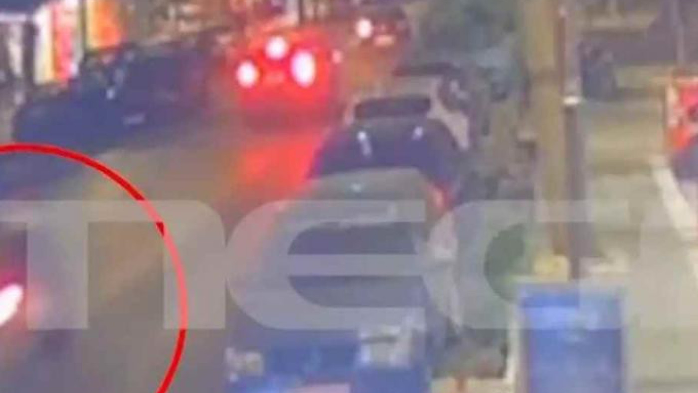 Θεσσαλονίκη-Βίντεο ντοκουμέντο: Επεισοδιακή καταδίωξη οδηγού μηχανής που παραβίασε τον... μισό ΚΟΚ