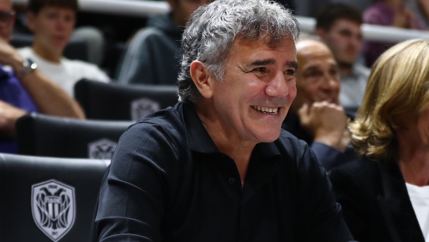 Αποθέωση Μυστακίδη: «Είναι τρελός ο πρόεδρος»
