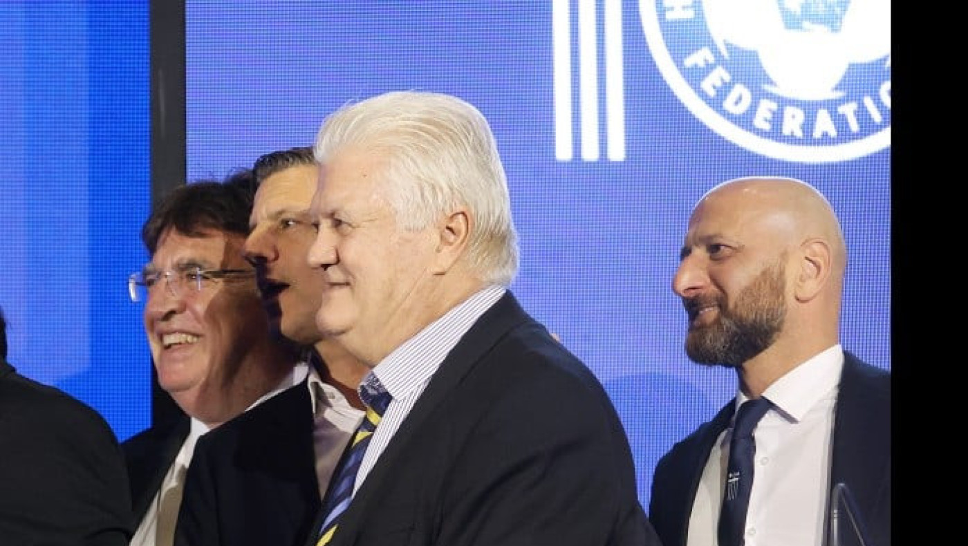 Εξ απορρήτων: Τίμησαν τους καταδικασμένους προέδρους!
