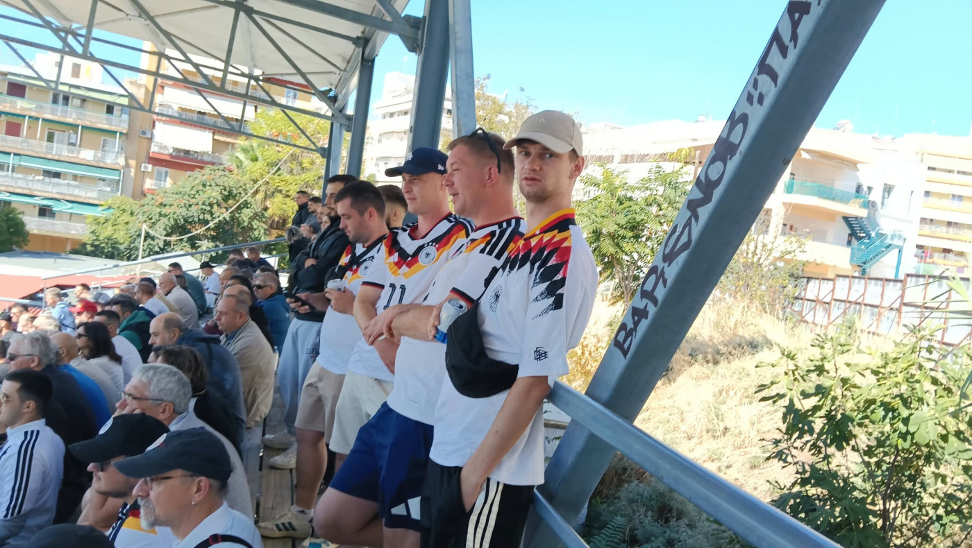 ΕΠΣΜ: Η εξέλιξη των αγώνων (4/10) και ενδεκάδες - Γερμανοί φίλαθλοι στον αγώνα της Τριανδρίας