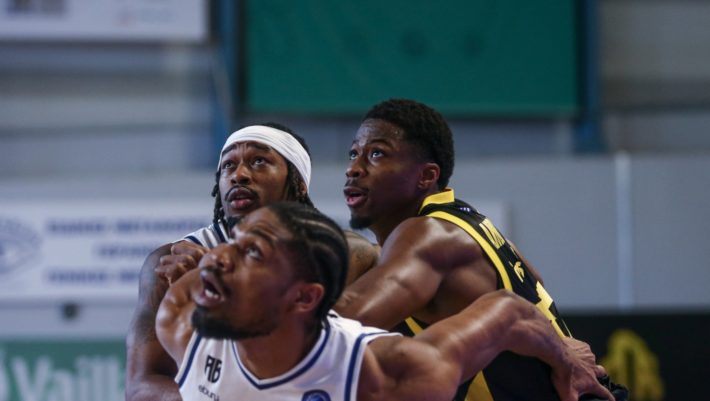 Ανώμαλη προσγείωση για τον Άρη – Ήττα από την Καρδίτσα στην πρεμιέρα