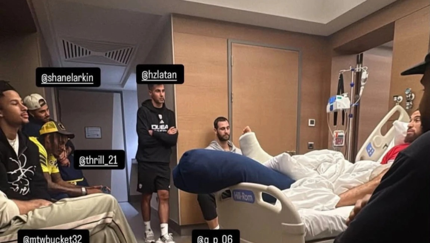 Φίλοι και συμπαίκτες στο πλευρό του Μάικ Τζέιμς