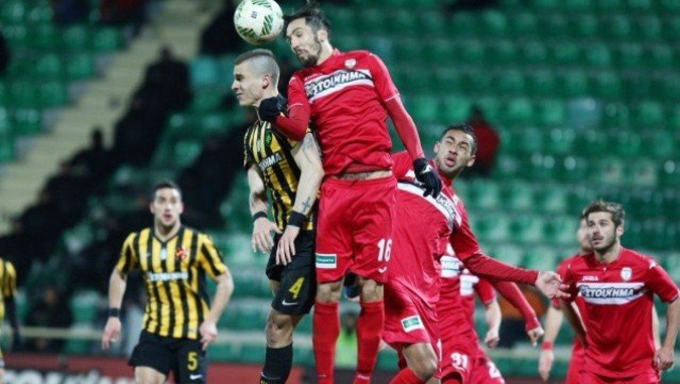 Κούρασαν    τους θεατές     και πήραν από ένα βαθμό!