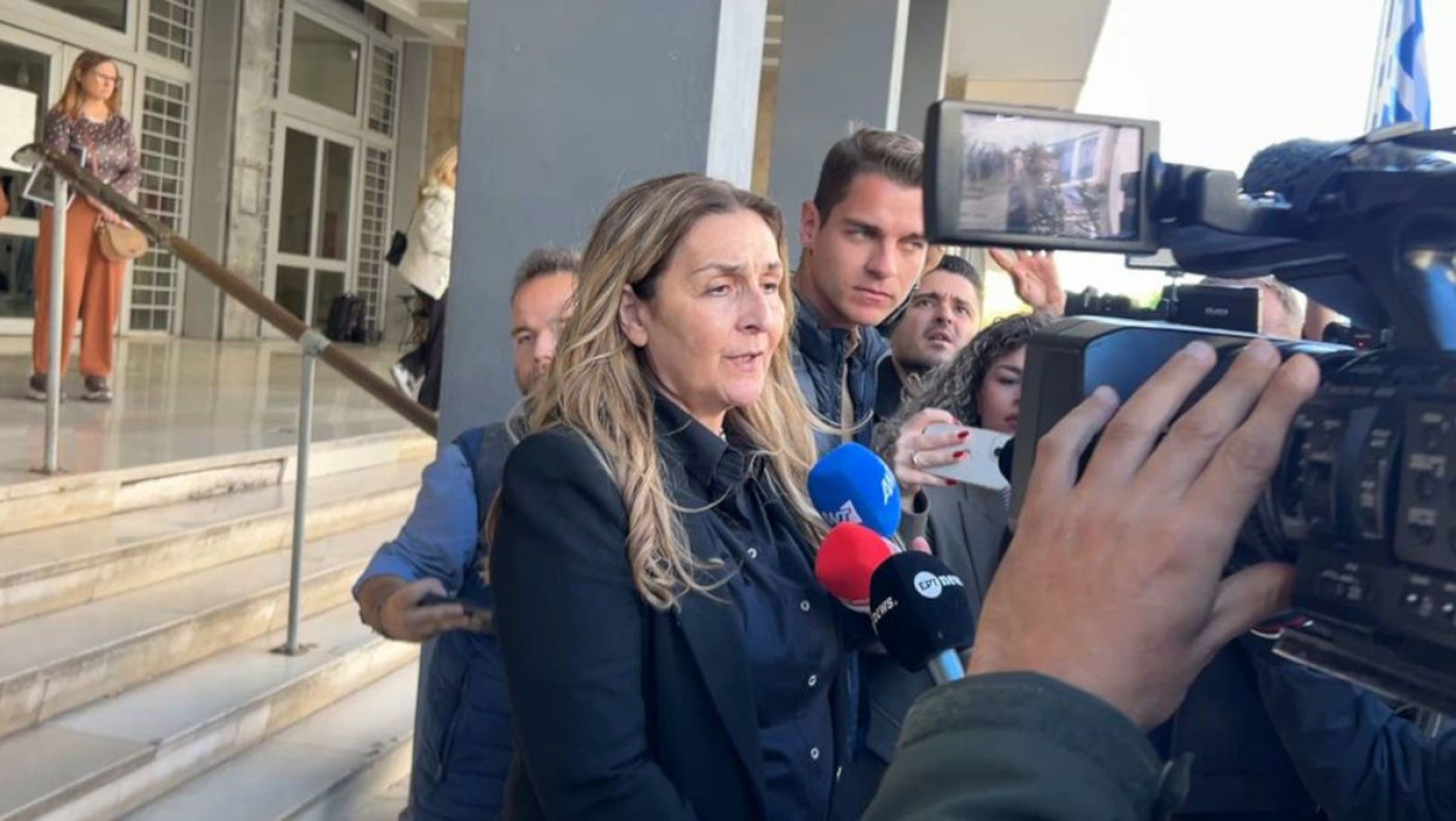 Δολοφονία Άλκη Καμπανού: Στο πλευρό της οικογένειας και οι γονείς του Γιώργου Λυγγερίδη