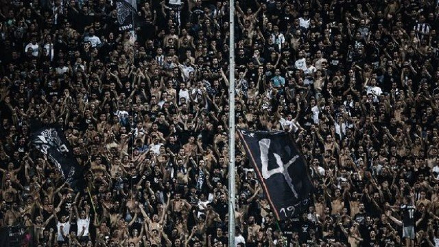 Οπαδοί της Μπεσίκτας στην Τούμπα, στο Φάληρο παρέα με ΠΑΟΚτσήδες!
