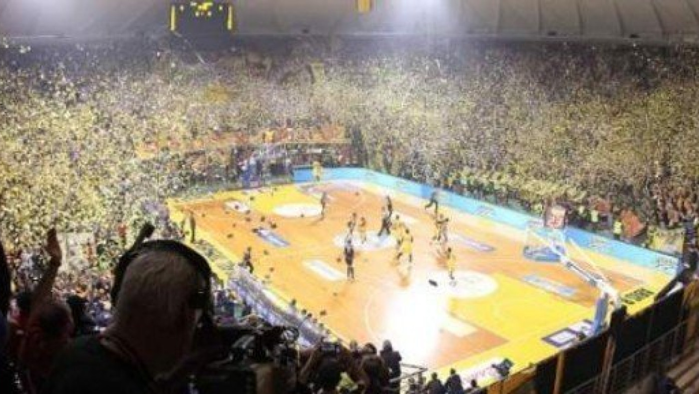 Αυτή είναι η διαιτητική τριάδα του τελικού Αρης-Παναθηναϊκός