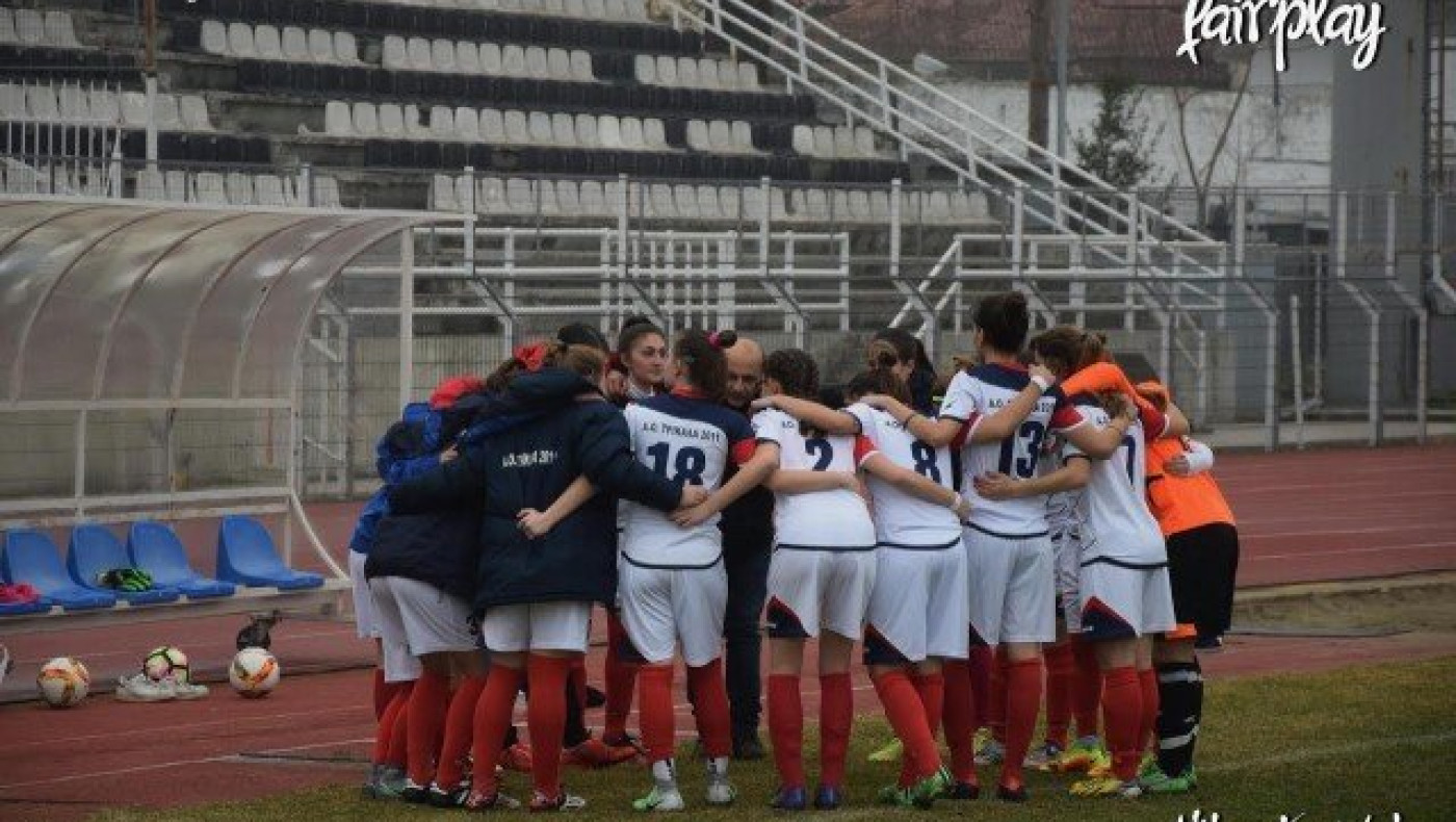 Tα football "Star Girls" των Τρικάλων παίζουν... πορτογαλικά (vid)