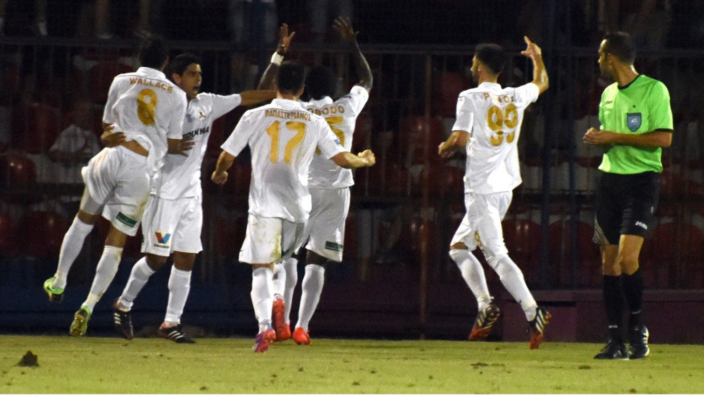 Να... σπάσει το ρόδι 