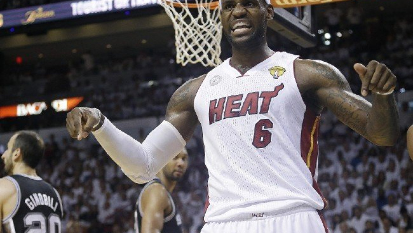 Πωλητήριο στην BMW του Λεμπρόν (pic)