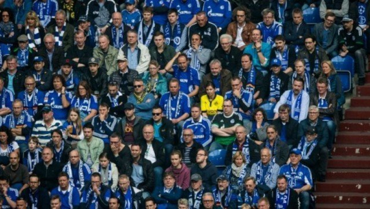 Ψάχνει συγκεκριμένη οπαδό για να δώσει την φανέλα του ο Μπάρτρα (pic)