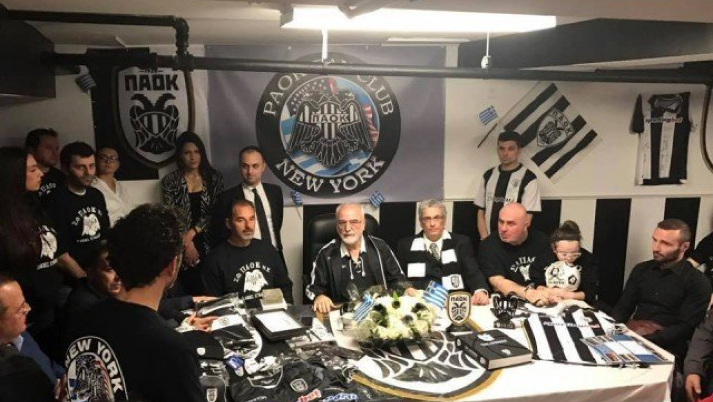 Με... ασπρόμαυρα τραγούδια οδεύουν στην παρέλαση της Αστόρια (video)
