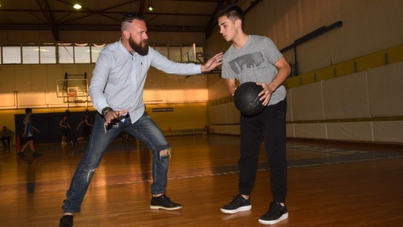 Στέφανος      Κόρφας: «Like         father, like son…»