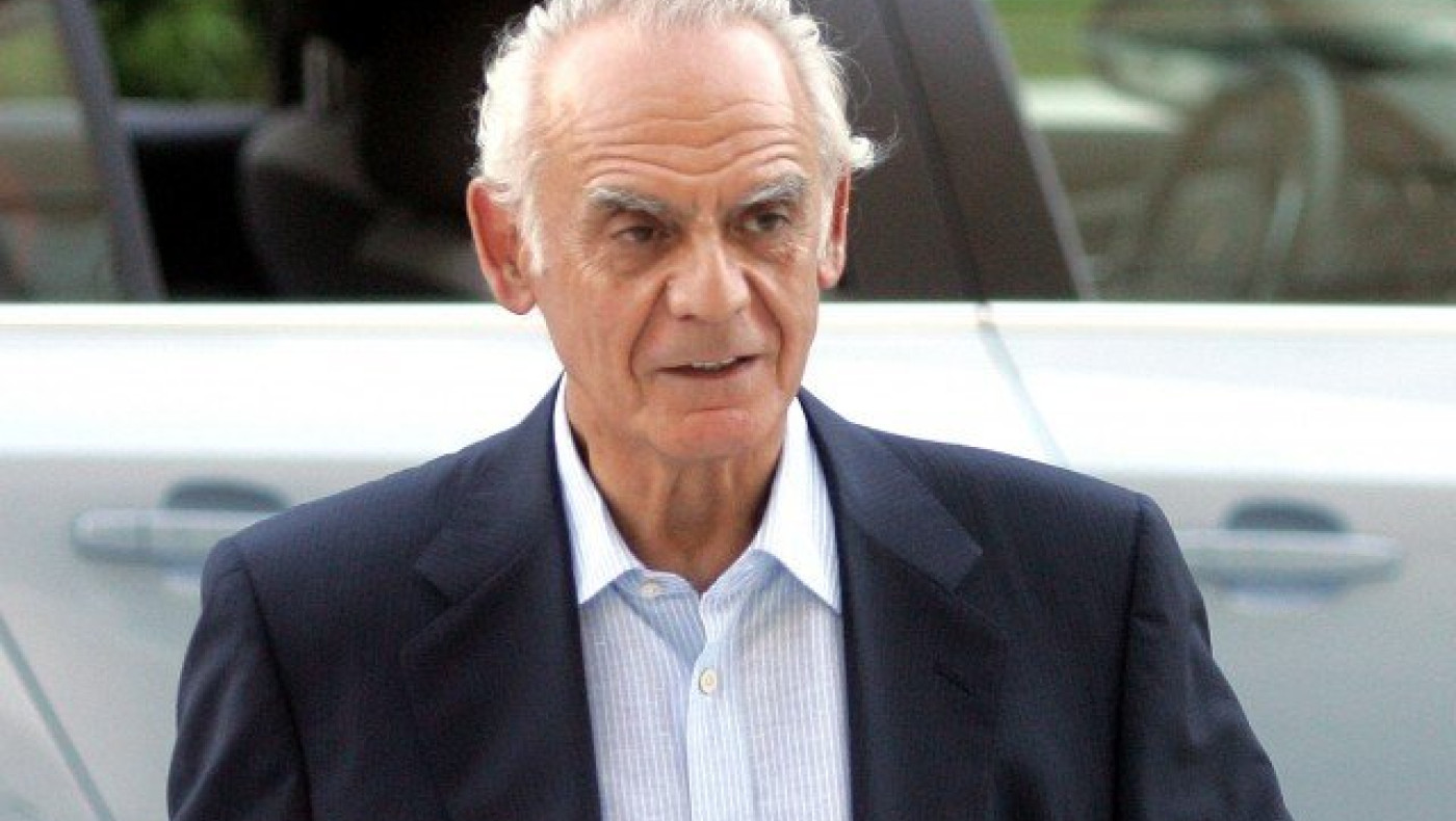 Ο Άκης Τσοχατζόπουλος λίγο μετά το χειρουργείο (ΦΩΤΟ)