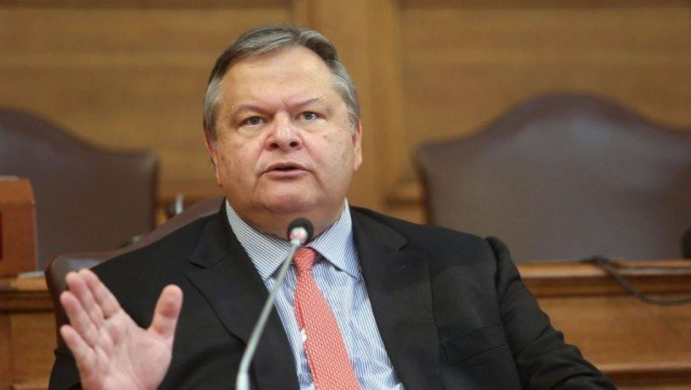 «Μύθοι & αλήθειες για το δημόσιο χρέος»: Το νέο βιβλίο του Βενιζέλου