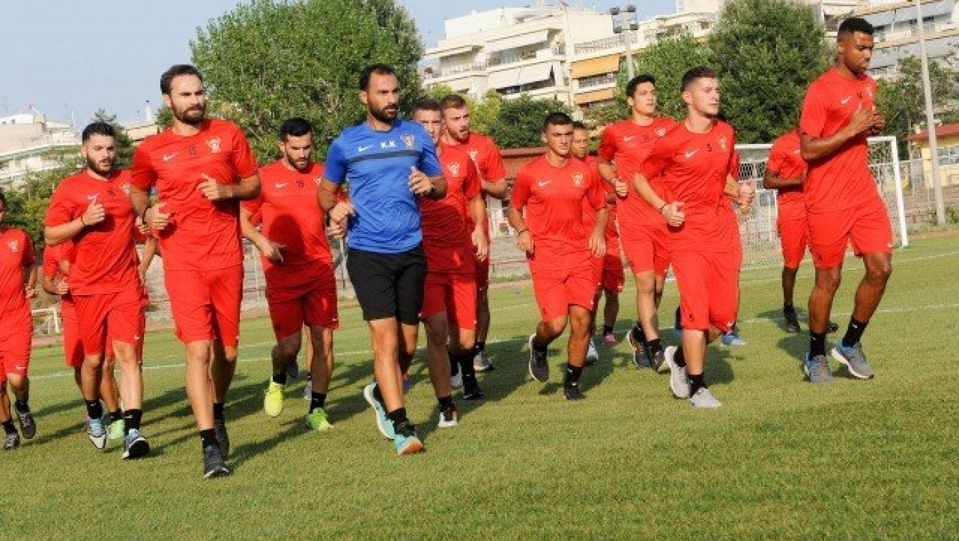 Αυτός    είναι   ο    νέος     Απόλλων      Πόντου