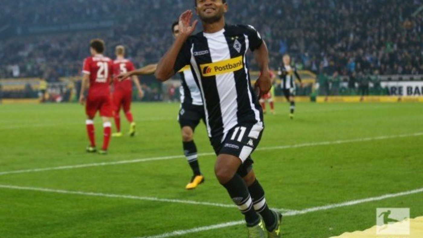 Με σούπερ Ράφαελ η Γκλάντμπαχ «καθάρισε» την Στουτγκάρδη