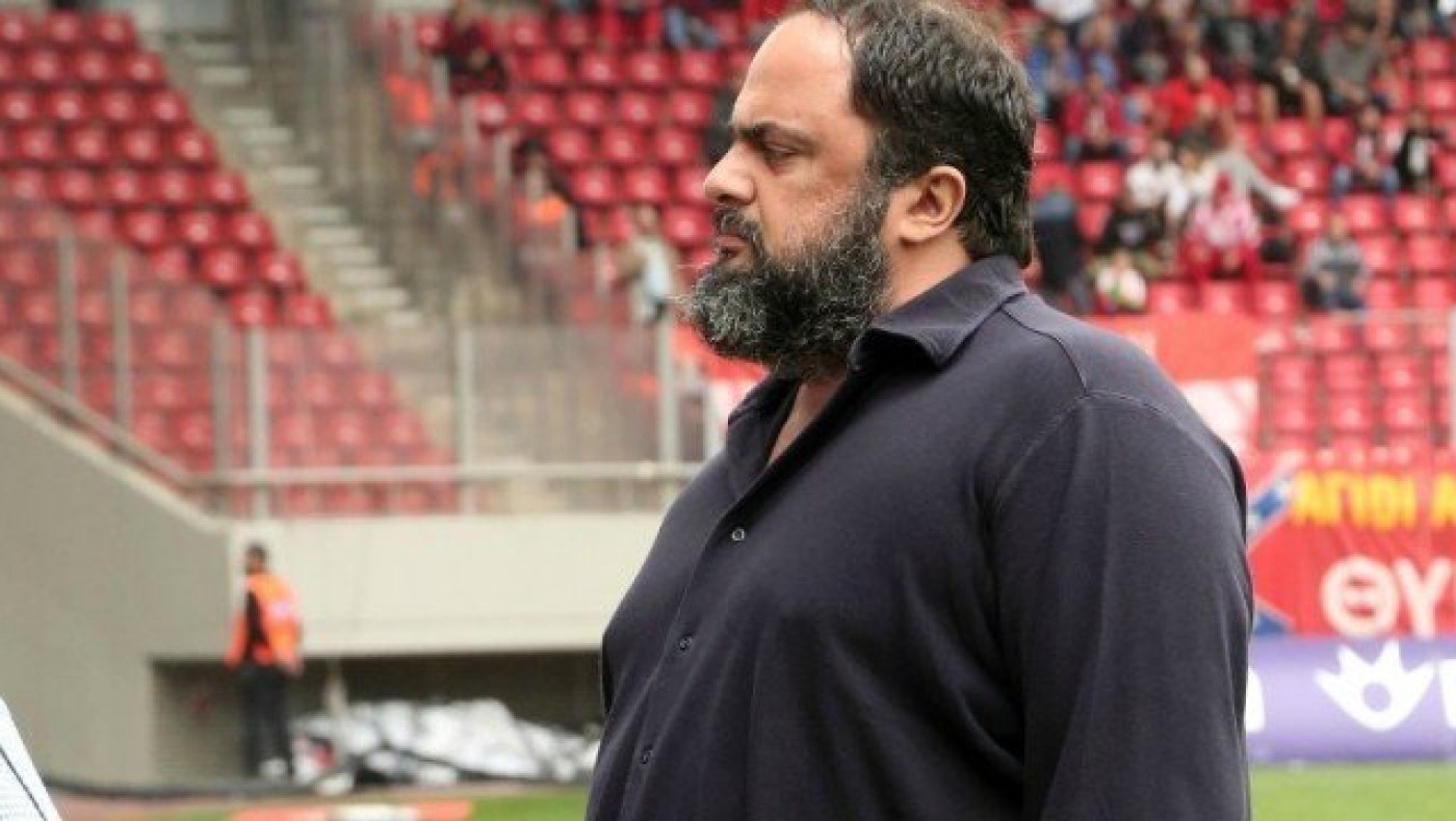 Πολλά νεύρα                 Μαρινάκη που κατέβηκε στα αποδυτήρια!
