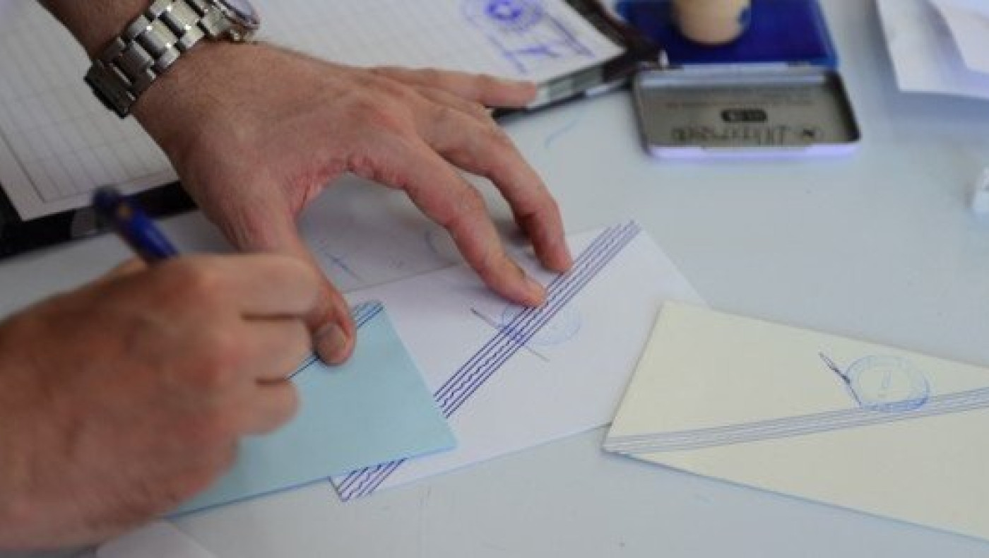 Δημοσκόπηση: Διχασμένοι για τις εκλογές οι Ελληνες -Προβάδισμα ΣΥΡΙΖΑ