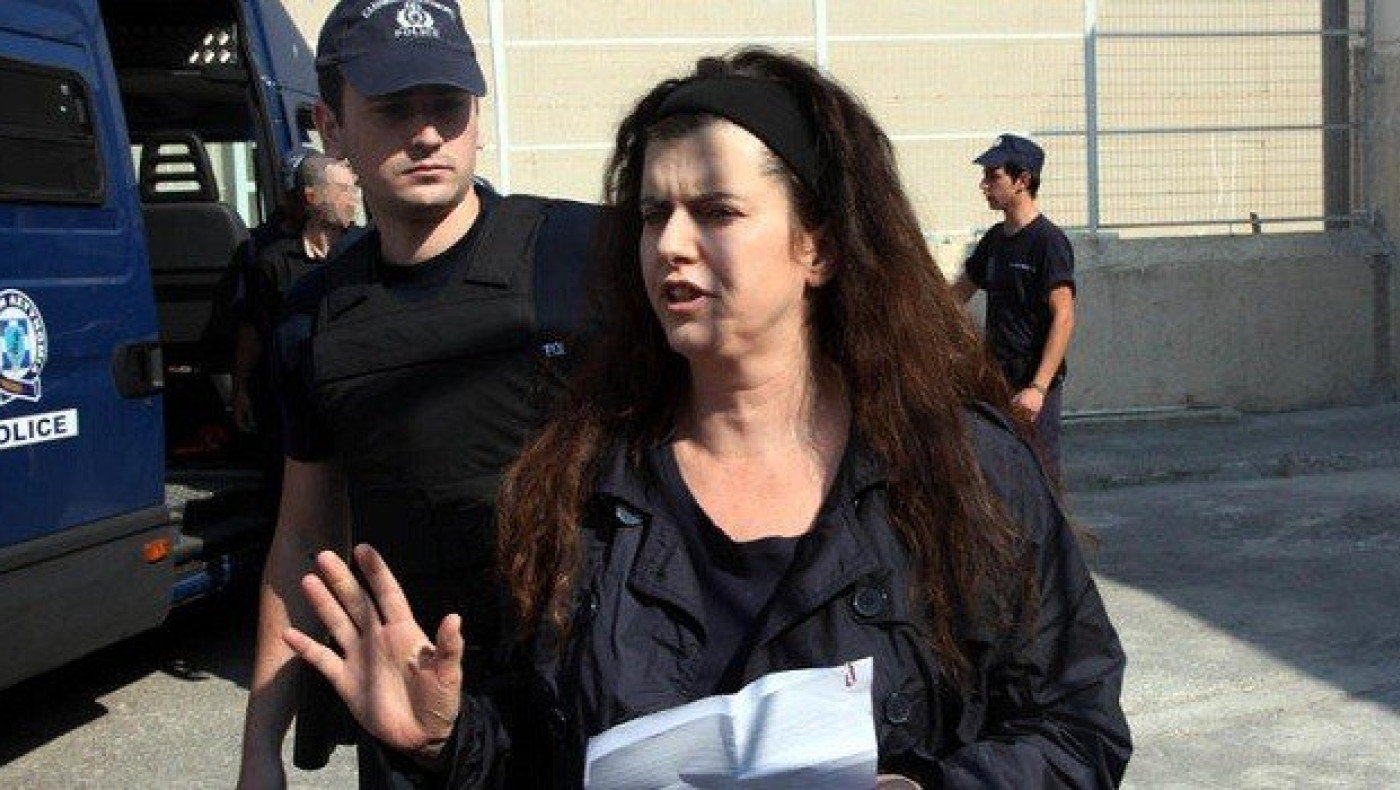 Επανεμφανίστηκε με κείμενο η Πόλα Ρούπα