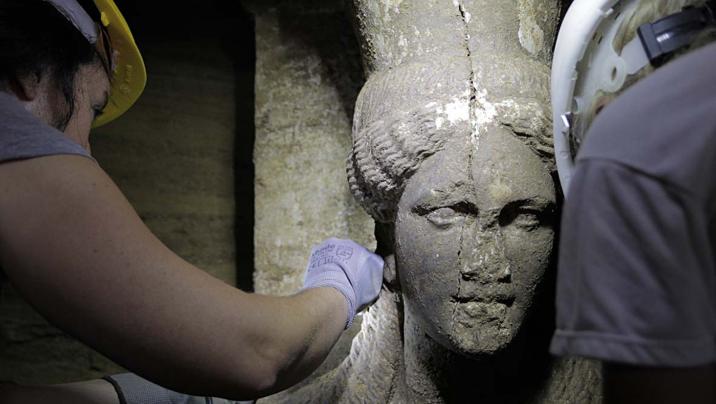 Αρχαιολόγοι και ιστορικοί κατά της Περιστέρη για Αμφίπολη