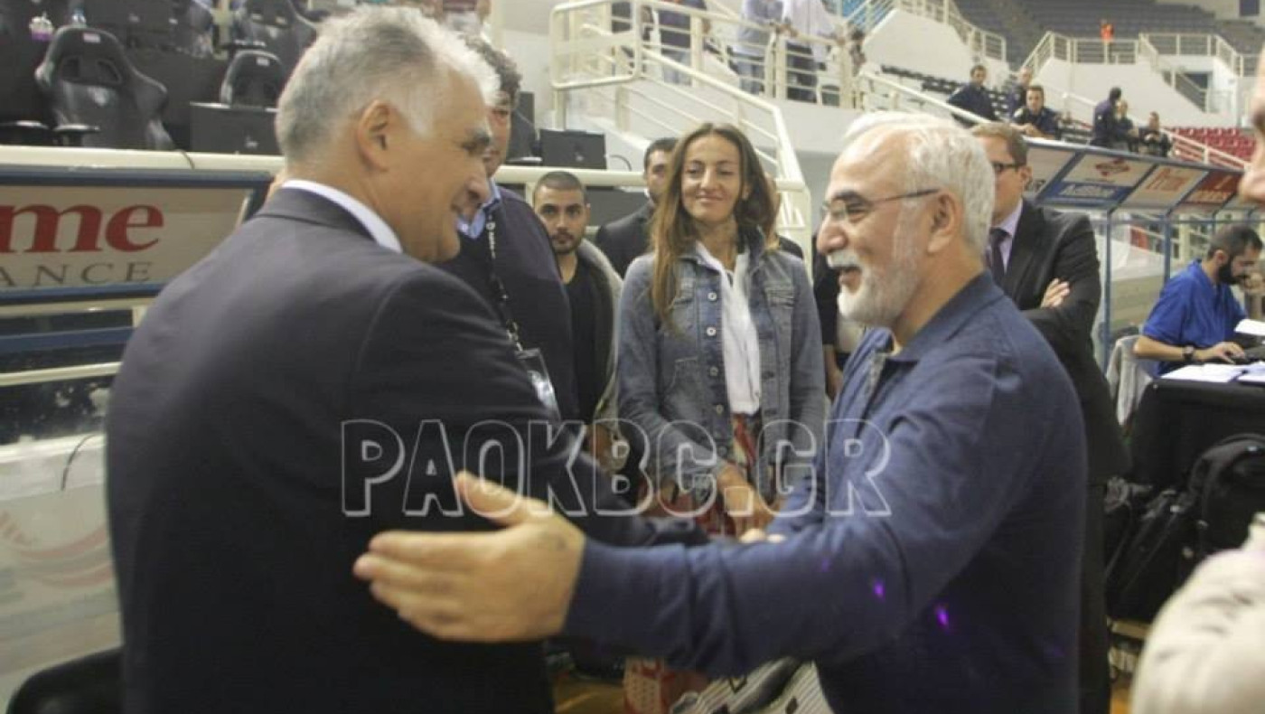 «Δίπλα και στο μπάσκετ, ζήτα μου αν χρειάζεσαι κάτι»!