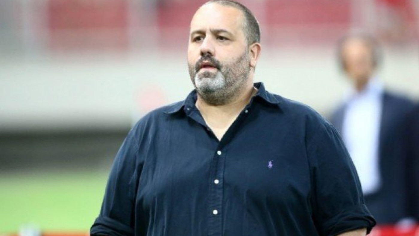 Μέχρι 6 μήνες απαγόρευση      εισόδου στον Καραπαπά!