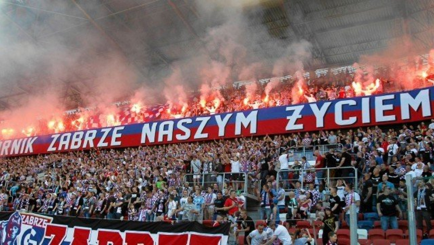 ΘΕΜΑ:        Η ιστορική         Γκόρνικ    «βρυχάται»